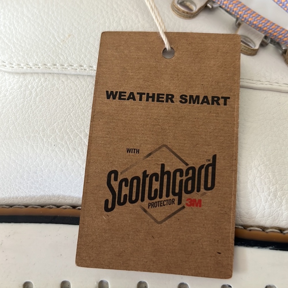 White Mountain Leather boots - Picture 5 of 5